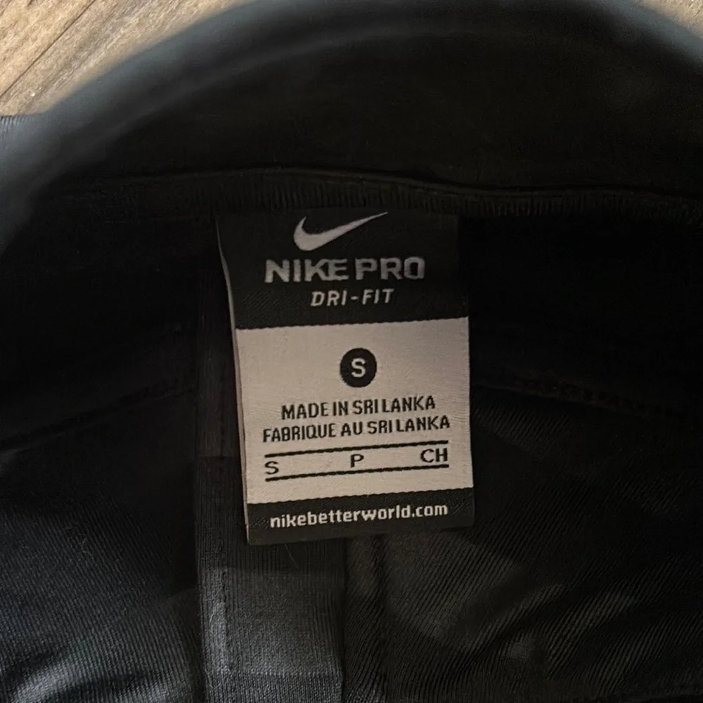 Nike Black and Neon Yellow Quarter-Zip Top